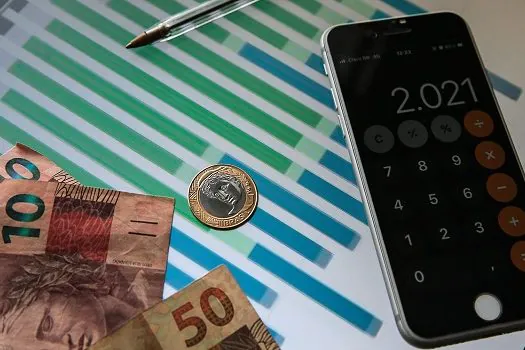 Dívida Pública sobe 2,01% em maio e fica em R$ 5,7 trilhões