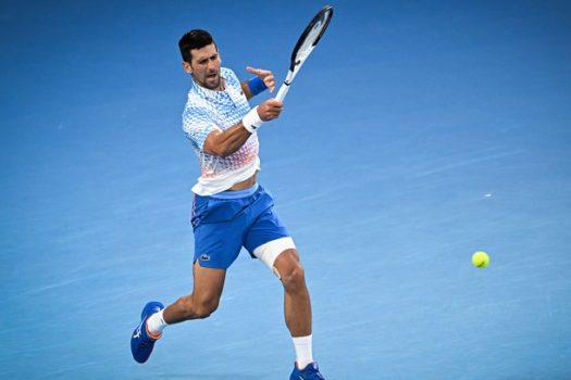 Djokovic faz seu melhor jogo, atropela De Minaur e vai às quartas na Austrália