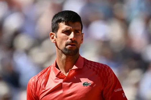 Ministra dos Esportes da França critica Djokovic por citar Kosovo em Roland Garros