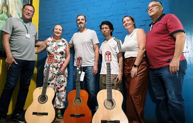 Escola de Artes de Ribeirão Pires recebe doação de novos instrumentos