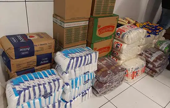 Projeto social de Santo André recebe doação de mais 1 t de alimentos arrecadada em live