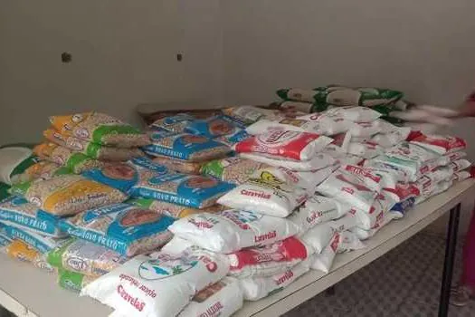 Fundo Social de Ribeirão Pires faz doação de 300 kg de alimentos para ARIS