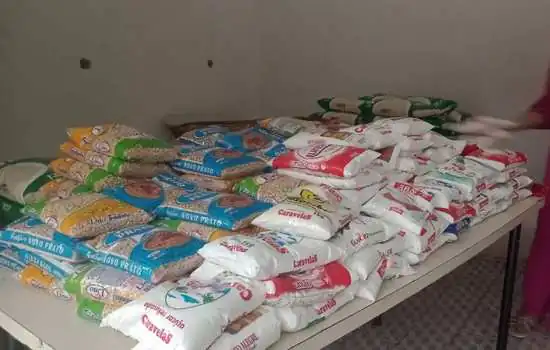 Fundo Social de Ribeirão Pires faz doação de 300 kg de alimentos para ARIS