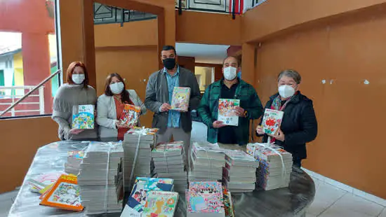 Ribeirão Pires recebe doação de livros do Centro Brasileiro de Língua Japonesa