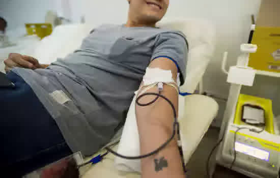 Campanha na Estação Tatuapé antecipa Dia do Doador de Sangue