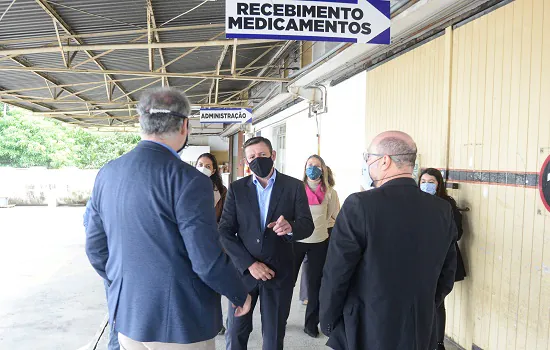 Prefeitura de São Bernardo recebe doação de 5.000 litros de solução de limpeza hospitalar