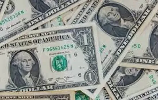 Dólar cai para R$ 5