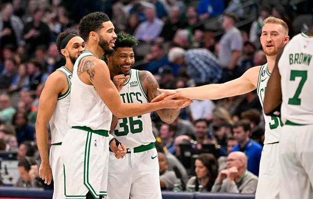 Doncic cai de rendimento e Mavericks perdem para os Celtics em noite de Tatum