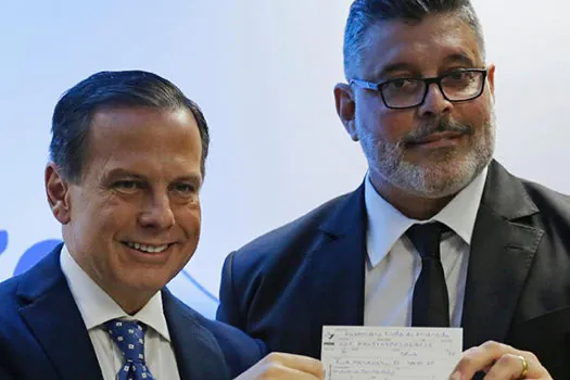 Doria apresenta Frota à bancada do PSDB na Câmara