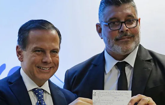 Doria apresenta Frota à bancada do PSDB na Câmara