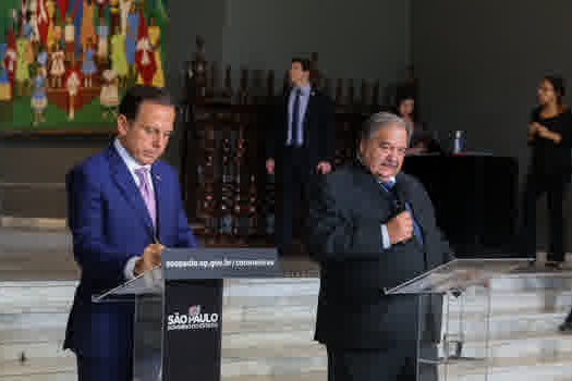 Doria suspende cobrança de água para população de baixa renda