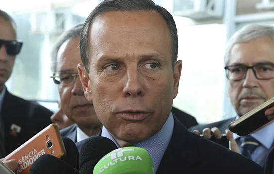 Doria retruca Carlos Bolsonaro: assunto requentado