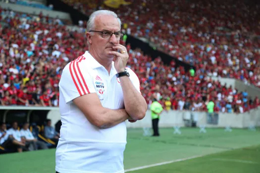 Dorival Júnior tem nome publicado no BID e está liberado para estrear no Flamengo