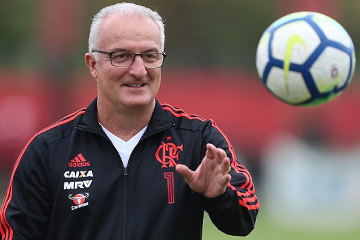 Dorival projeta jogo “complicado” em 3ª final entre Fla e Athletico-PR em 9 anos