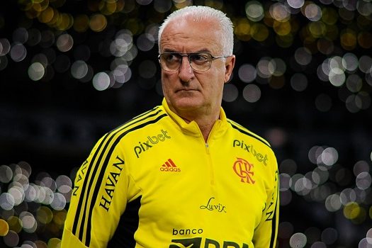 Dorival aponta Flamengo ‘maduro’ após classificação para duas finais