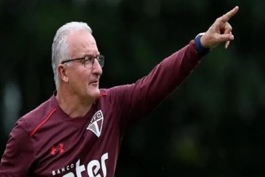 Dorival não comenta esquema de apostas: ‘É preciso investigar para depois apontar o dedo’