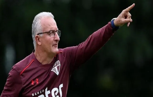 Dorival não comenta esquema de apostas: ‘É preciso investigar para depois apontar o dedo’