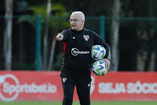 Dorival elogia São Paulo após 2ª vitória seguida: ‘Melhoramos um pouco a cada jogo’_x000D_