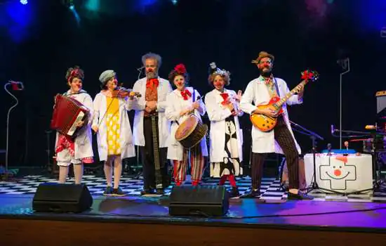 Banda Doutores da Alegria encerra temporada no Teatro Morumbishopping