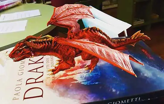 Paola Giometti lança o primeiro Livro da Trilogia Drako