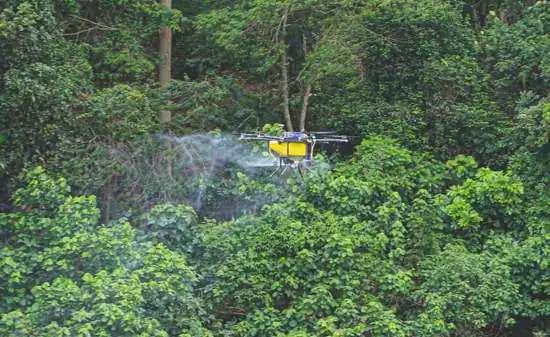 Pulverização com drone em Santana de Parnaíba reduz em 93% incidência de mosquitos