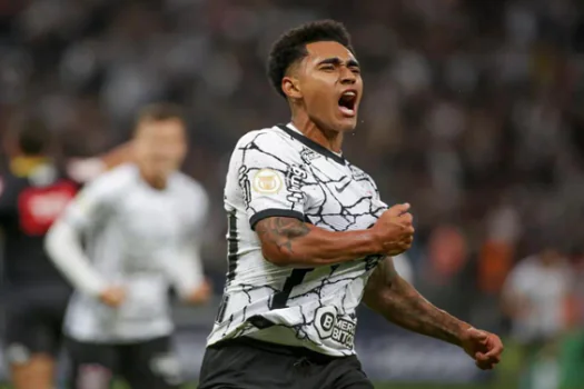 Preocupado com sondagens do exterior, Corinthians estende contrato de Du Queiroz