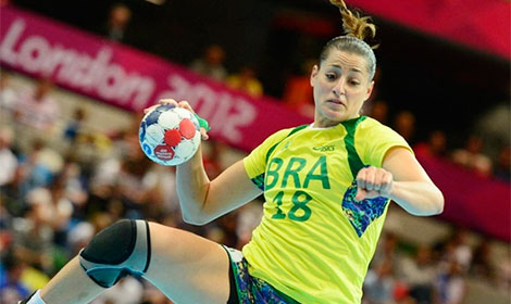 Brasileira Duda é eleita a melhor jogadora de handebol do mundo - ABC do ABC