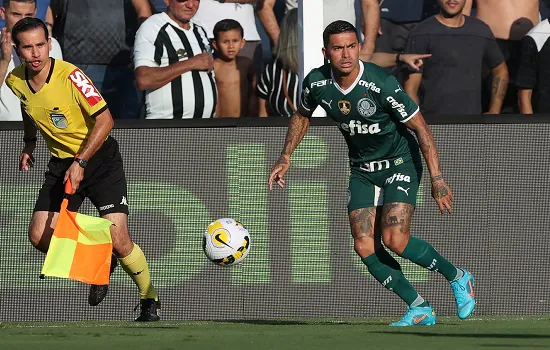 Dudu nega polêmica sobre substituições no Palmeiras após ironia nas redes sociais