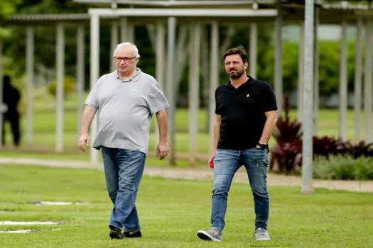 Duílio repudia invasão ao CT e lamenta saída de Roberto de Andrade no Corinthians