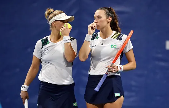 Laura Pigossi e Luisa Stefani perdem semifinal no tênis e vão tentar o bronze