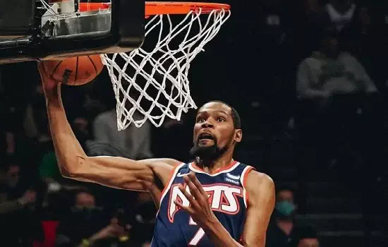 Suns vencem Jazz com virada no fim; Durant brilha em vitória dos Nets na NBA