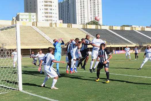 EC São Bernardo tenta, mas perde para o  Santo André