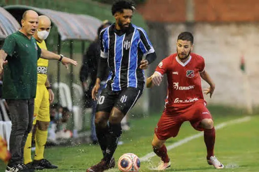 Com permanência definida, Felipe destaca espinha dorsal do Cachorrão