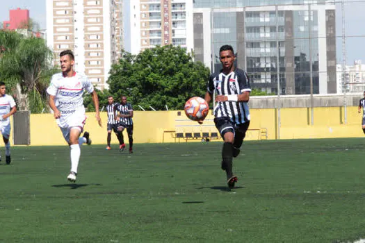 “Parece que essa camisa é minha segunda pele”, exalta Felipinho