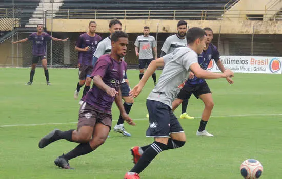 Profissional e sub-20 do Cachorrão realizam amistoso