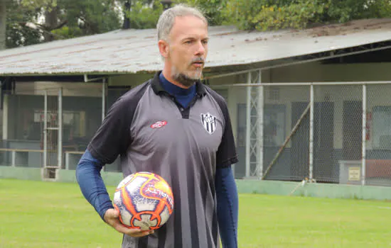 Arca é o novo preparador de goleiros do Cachorrão