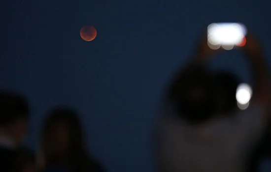 Fim de semana terá Lua de Sangue “triplamente especial”