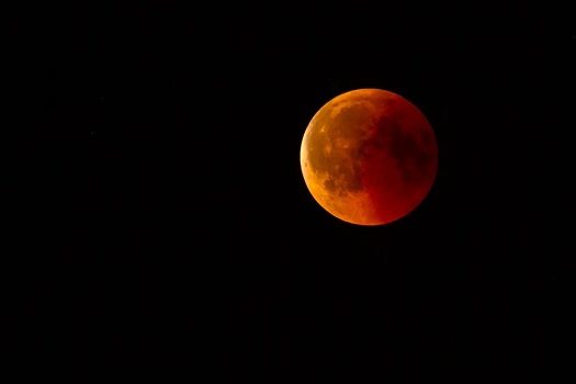 Último eclipse lunar do ano acontece em novembro; veja quando e como observar