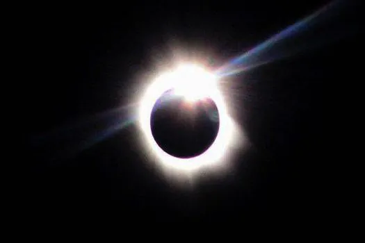 Na tarde deste sábado (30), eclipse solar só poderá ser visto no sul da América do Sul