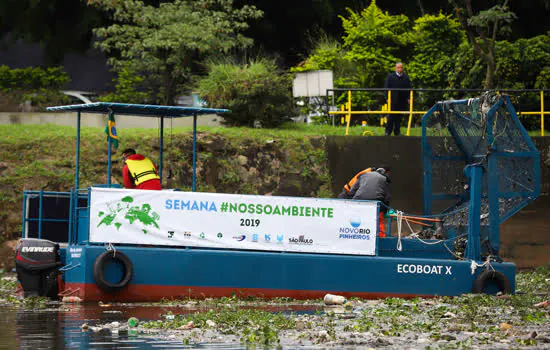 Governo inicia testes com Ecobarcos para coleta de lixo no rio Pinheiros