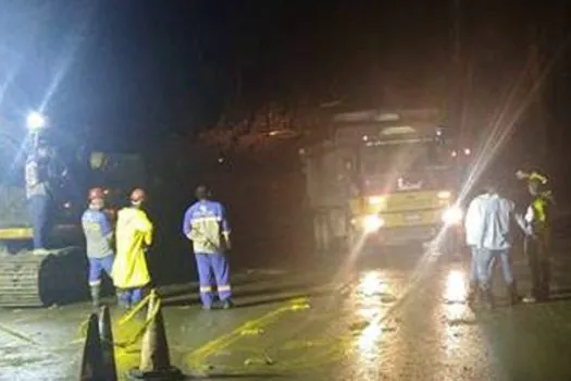 Ecovias e Ecopistas apoiam trabalhos em trechos bloqueados da rodovia Rio-Santos