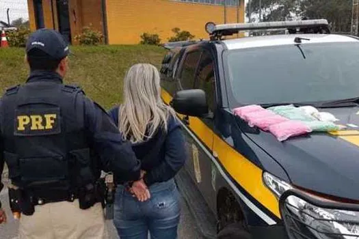 PRF prende garota de 18 anos no interior de SP com 16 mil comprimidos de ecstasy