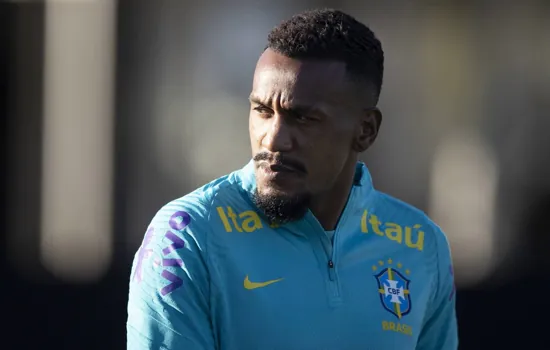 Edenilson diz que decisão de ficar no Inter ajudou a ser convocado para seleção