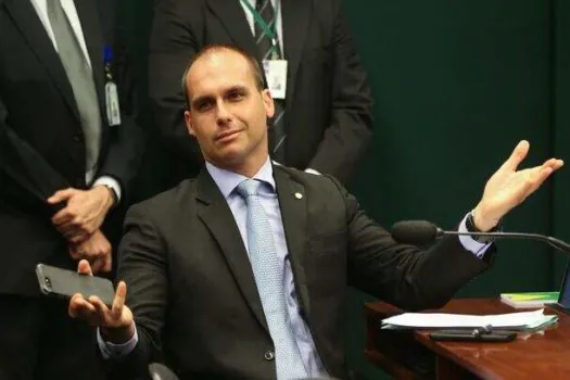 Republicanos é hoje um partido de esquerda, diz Eduardo Bolsonaro