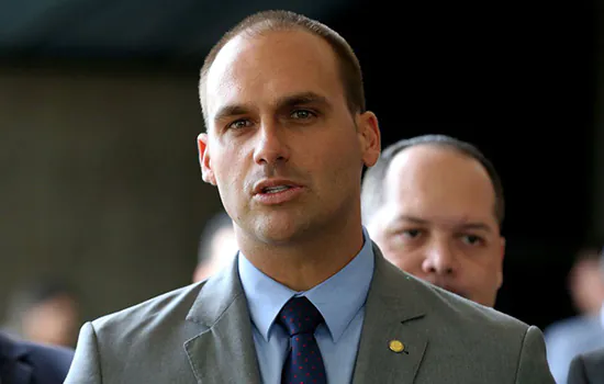 Eduardo Bolsonaro presta depoimento de 6h no inquérito dos atos antidemocráticos