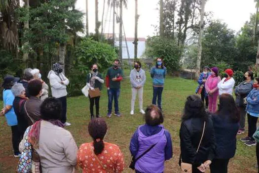 Meio Ambiente de Ribeirão Pires promove atividade de educação ambiental com idosos