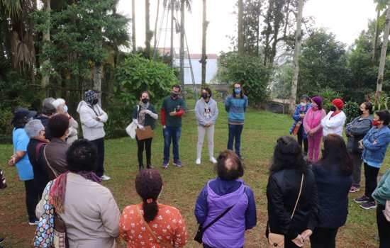 Meio Ambiente de Ribeirão Pires promove atividade de educação ambiental com idosos