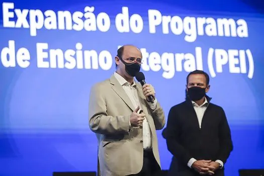 Educação de SP promove formação presencial do Programa de Ensino Integral