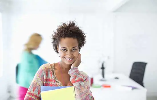 Dia das Mulheres: educação financeira gratuita