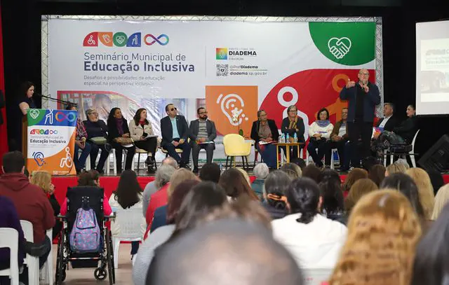 Diadema promove seminário para debater educação inclusiva